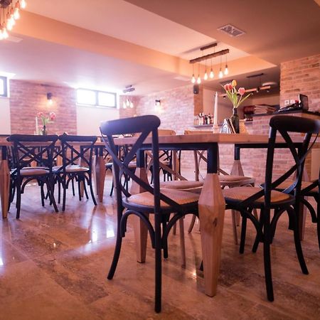 Martini Restaurant & Cazare Sebesel Bagian luar foto