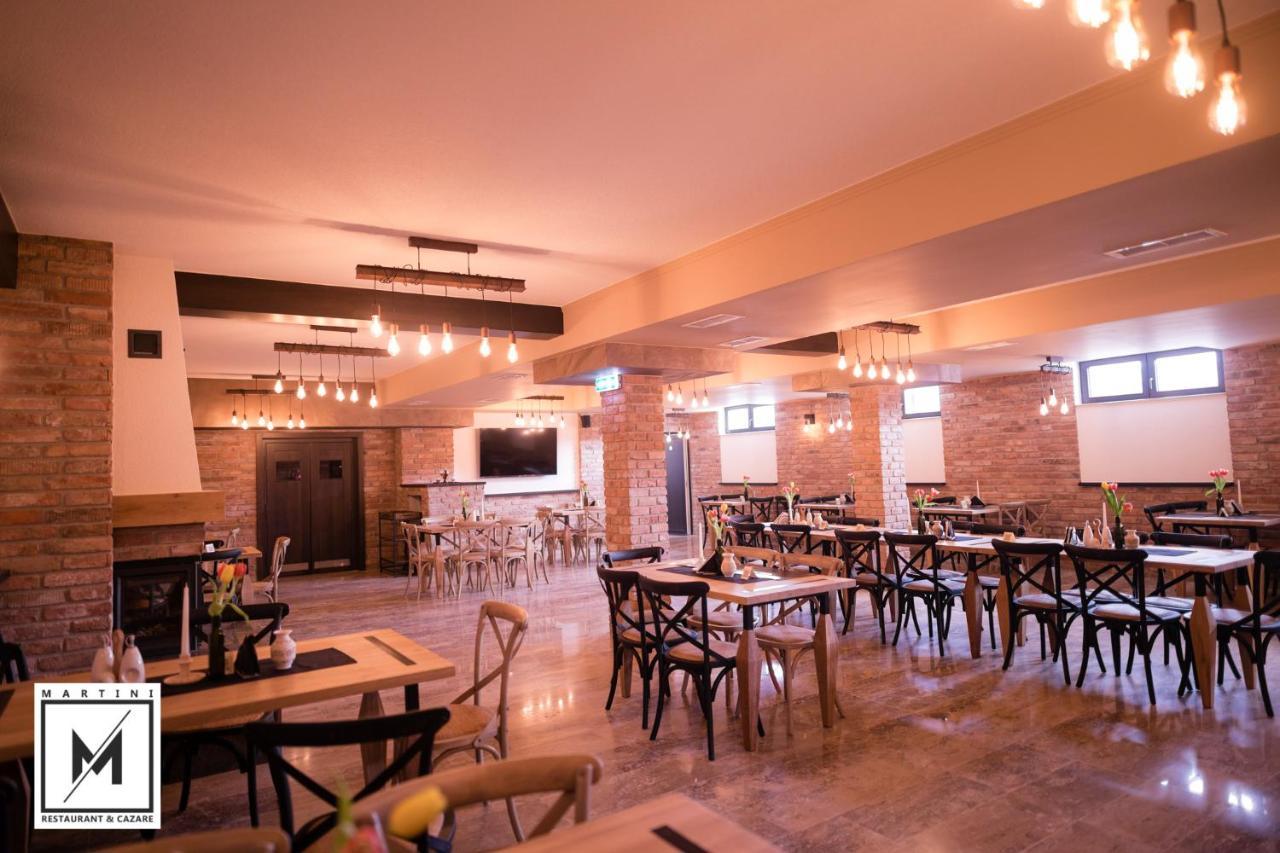 Martini Restaurant & Cazare Sebesel Bagian luar foto